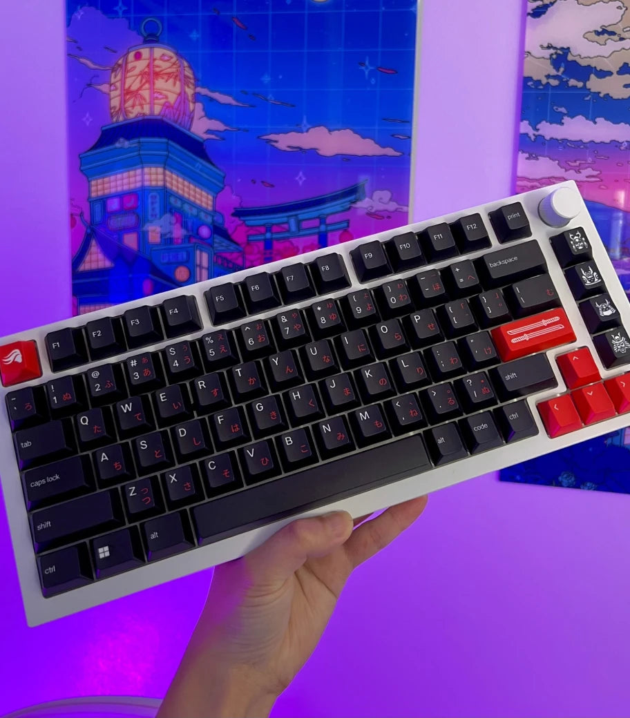 GPBT Kabuto Keycaps on a White Ice GMMK PRO keyboard